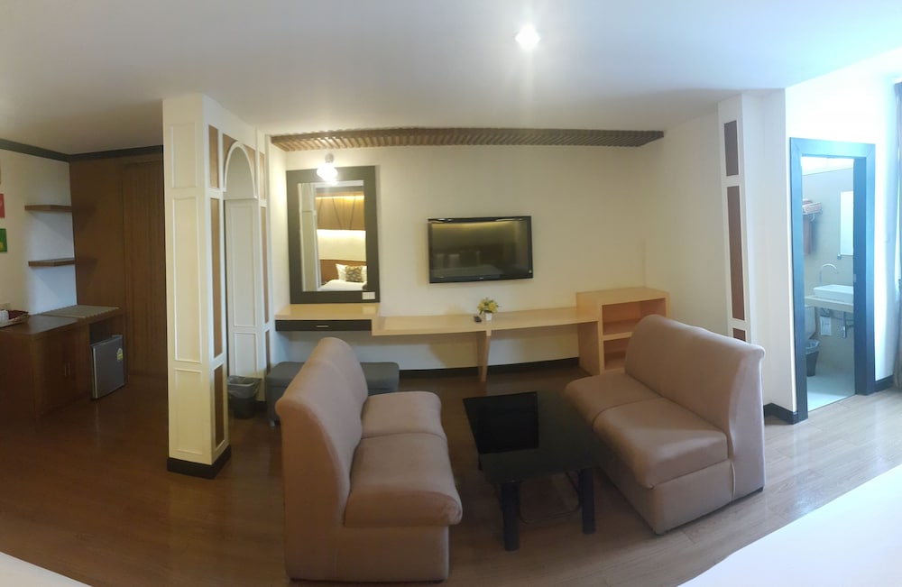 Фото Windmill Resort Hotel