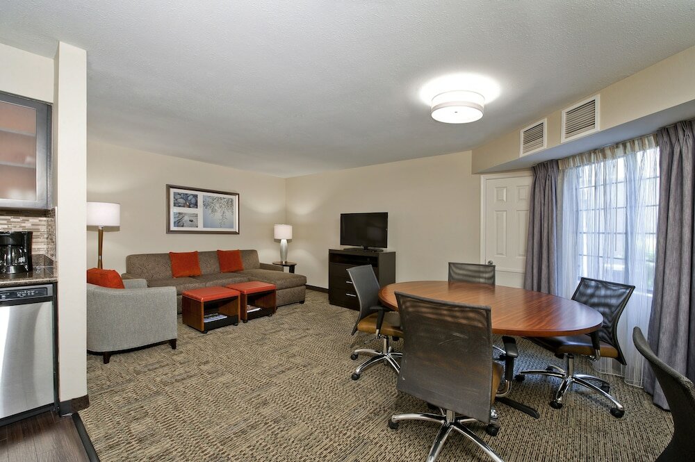 Фото Staybridge Suites Charlotte Ballantyne, an Ihg Hotel