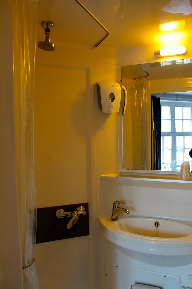 Фото Canalview Hotel Ter Reien