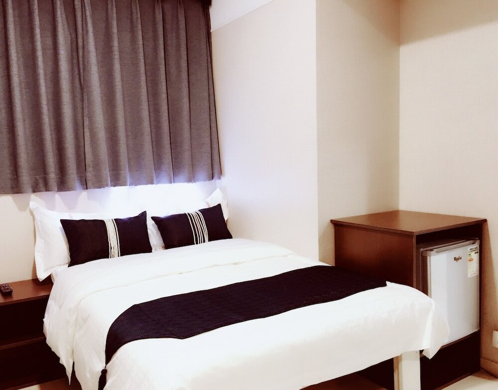 Фото Seasons Hotel - Tsim sha tsui