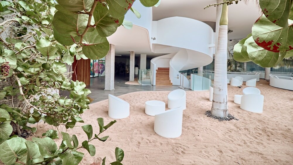 Фото Отель Baobab Suites