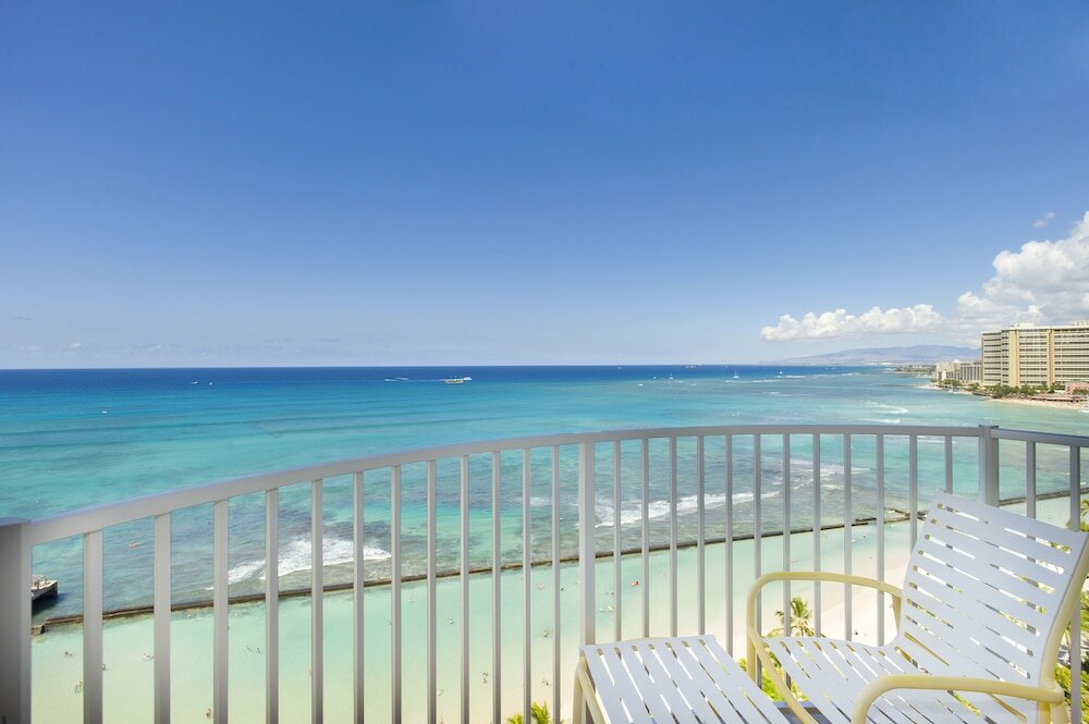 Фото The Twin Fin Hotel