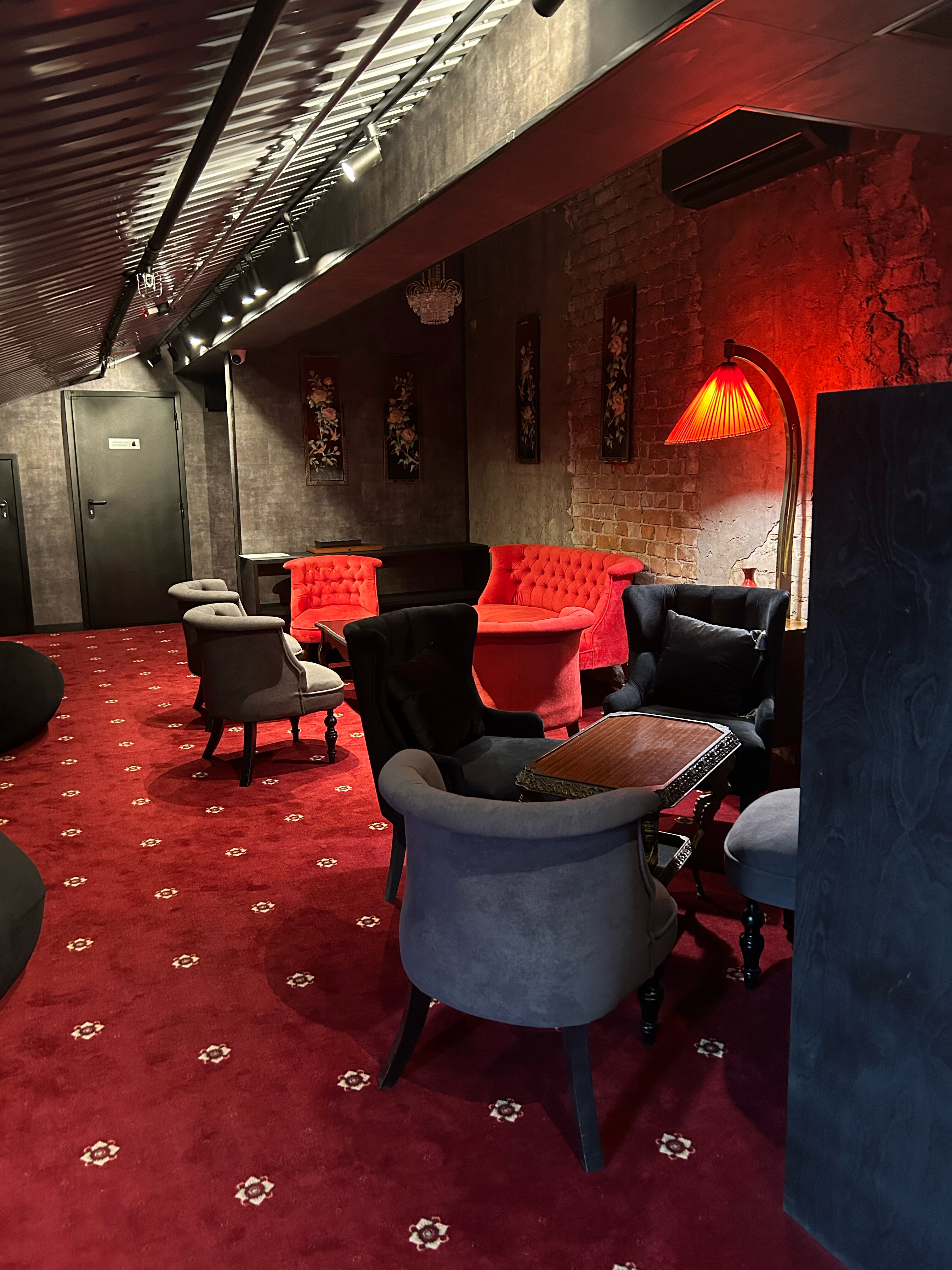 Фото Марипоса