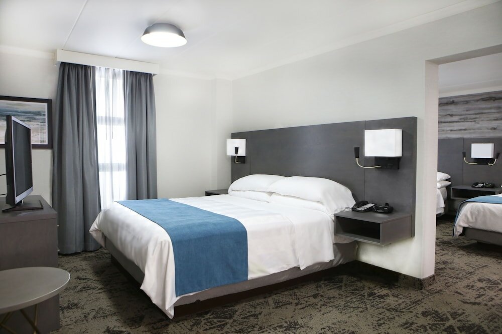 Фото Best Western Parkway Hotel Toronto North