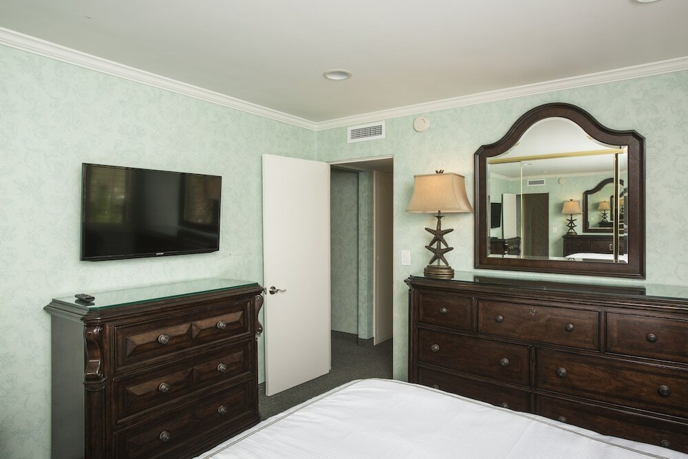 Фото Franciscan Inn & Suites