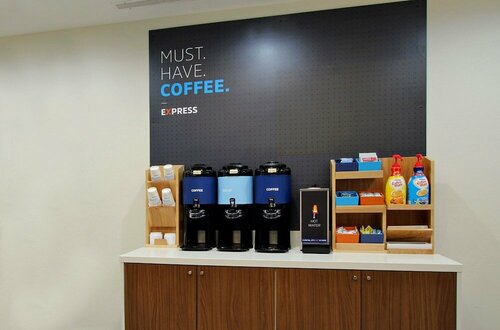 Гостиница Holiday Inn Express & Suites St Marys, an Ihg Hotel в Сент Мерис