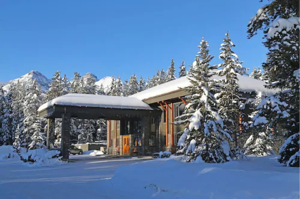 Фото Mountaineer Lodge