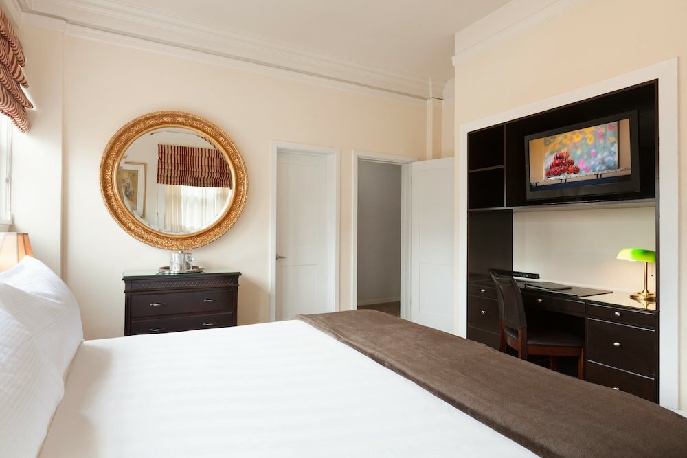 Фото Executive Hotel Vintage Court