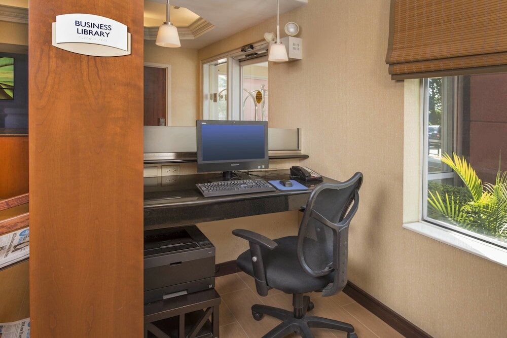 Фото Fairfield Inn & Suites Dulles Airport Chantilly