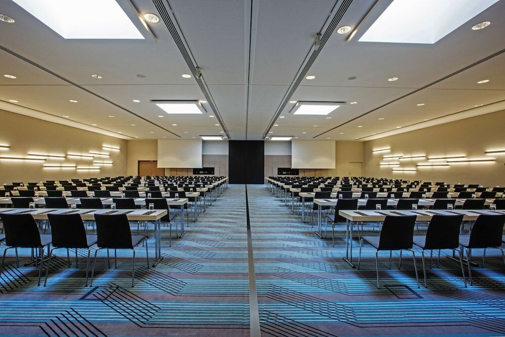 Фото Steigenberger Airport Hotel Berlin