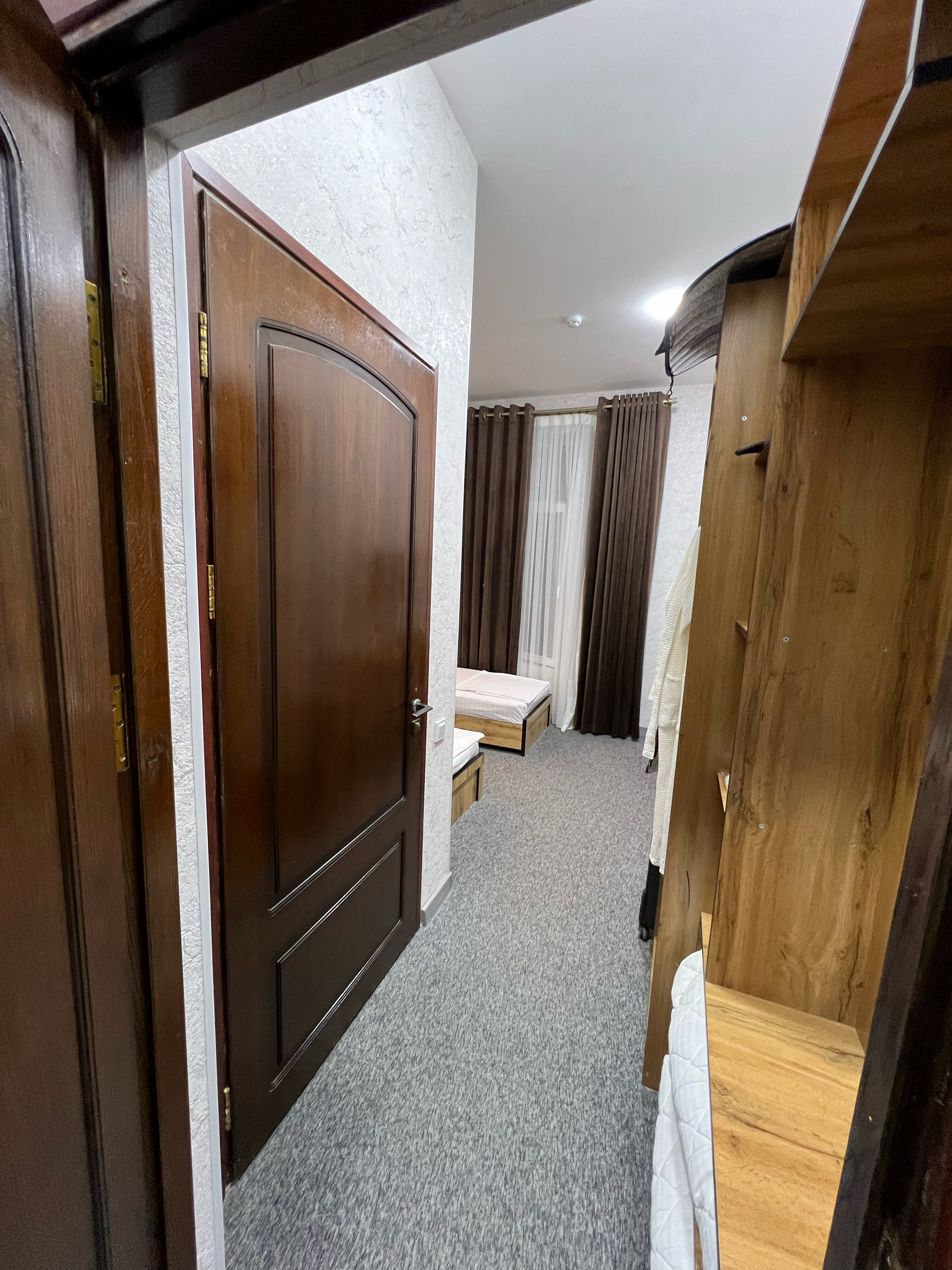 Фото White House Hotel