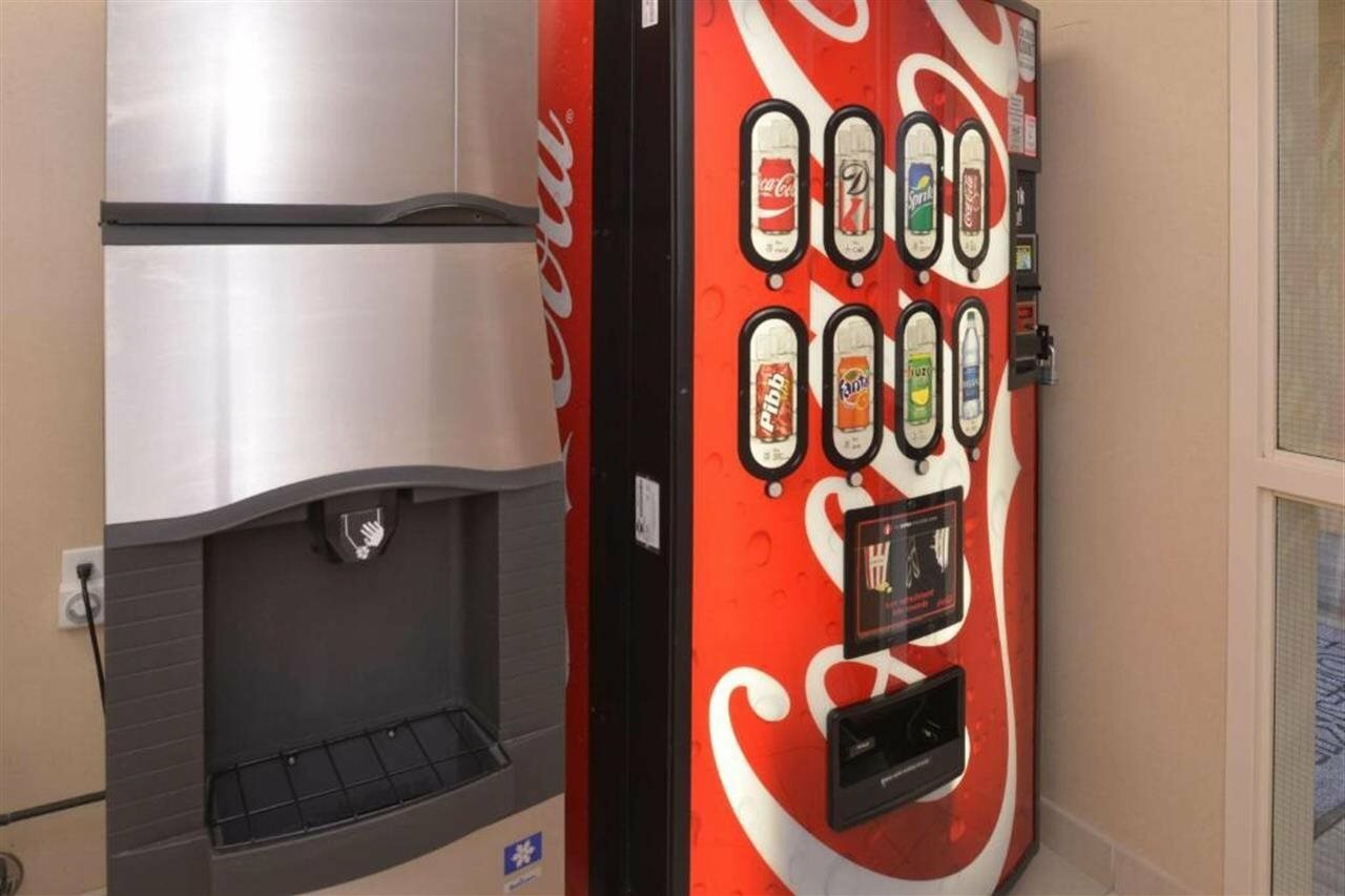 Фото Hampton Inn & Suites Bakersfield North-Airport