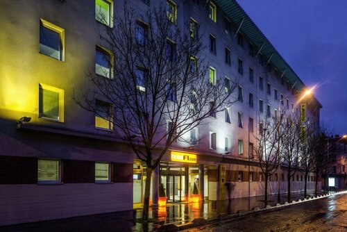 Гостиница HotelF1 Paris Porte de Montreuil в Баньоле