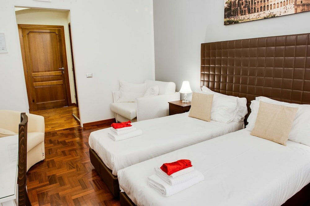 Фото Lh Royal Suites