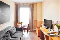 Фото Limehome Madrid Calle de Don Ramón de la Cruz