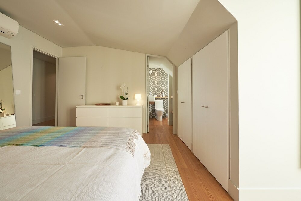 Фото Lisbon Five Stars Apartments - Bica 246