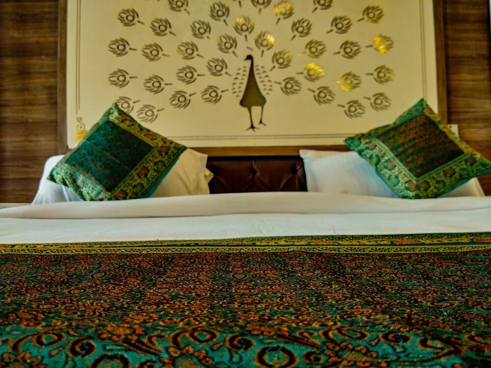 Фото Dwivedi Hotels Sri Omkar Palace