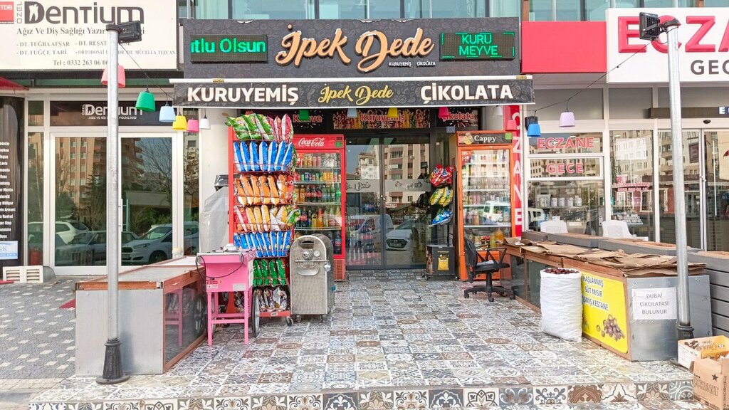 Nuts, snacks, dried fruits Ipek Dede Nuts and Chocolate, Konya, photo