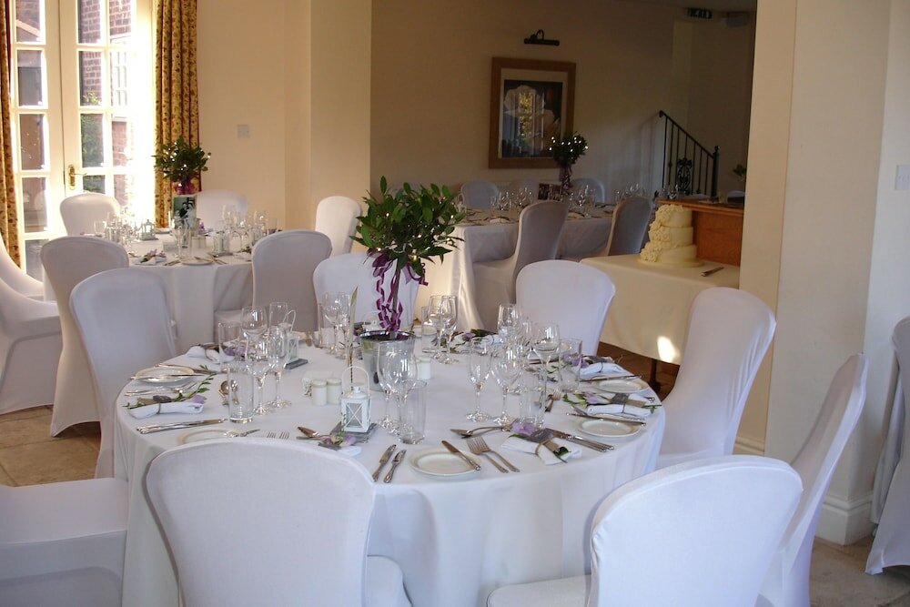 Фото Dunsley Hall Hotel