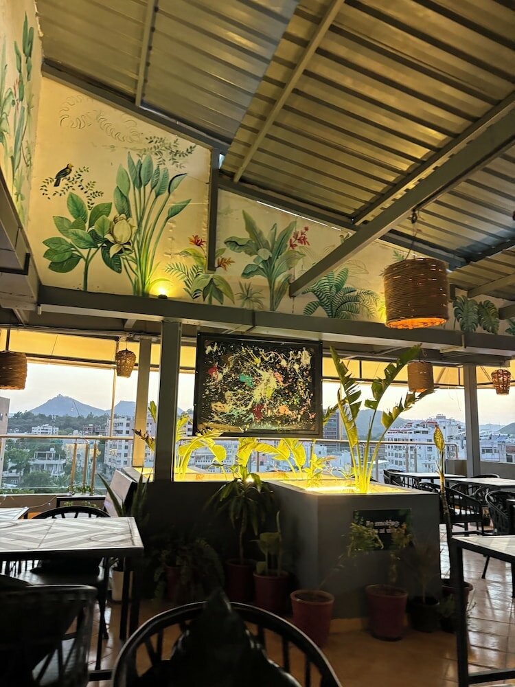 Фото Hotel Gyangarh