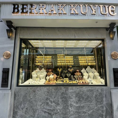 Berrak Kuyumcu Fotoğraf 2