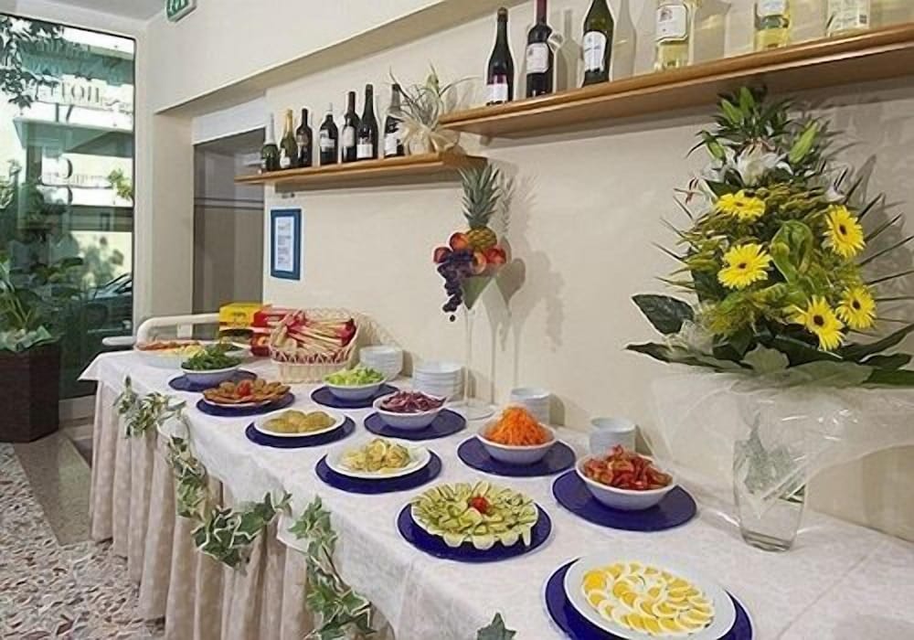 Фото Hotel Muccioli