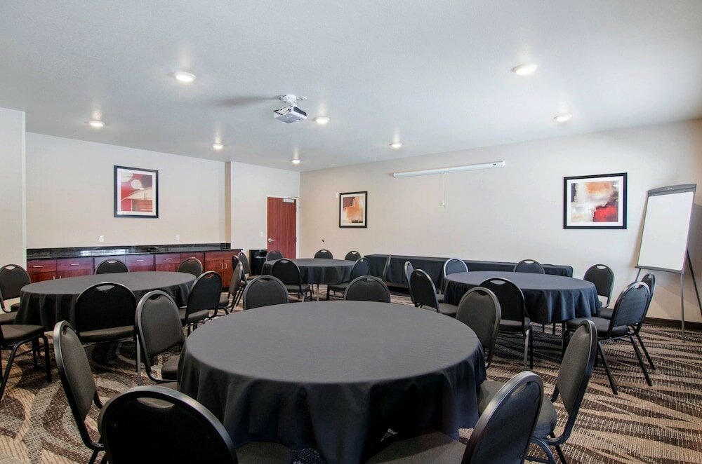 Фото Cobblestone Hotel & Suites - Andrews