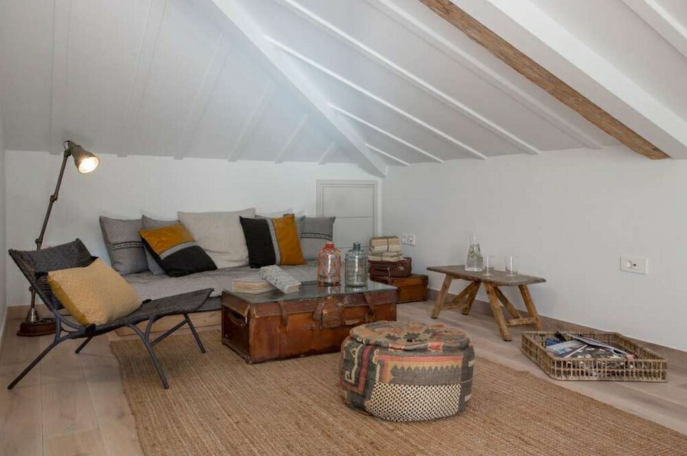 Фото Amymone Suites