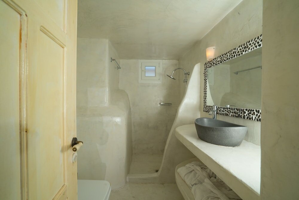 Фото Poseidon Mansion