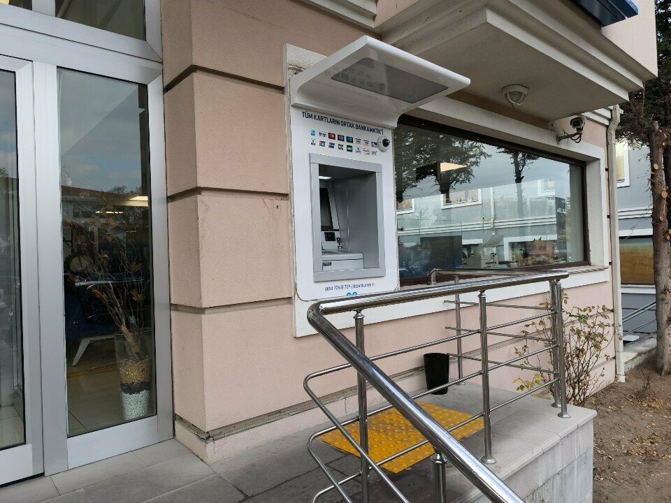 ATM Turkey Is Bank ATM, Ankara, photo