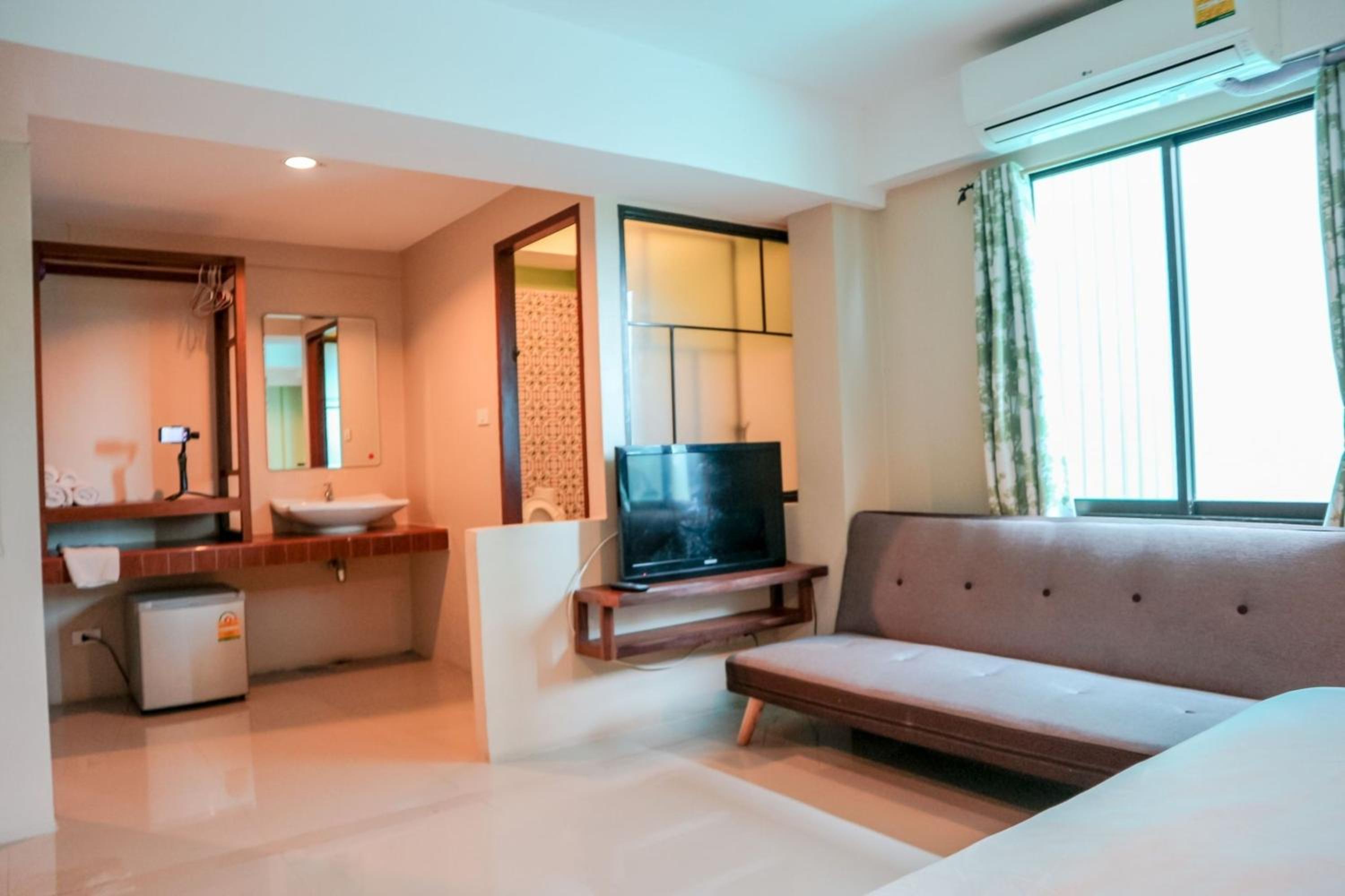 Фото 233018690424