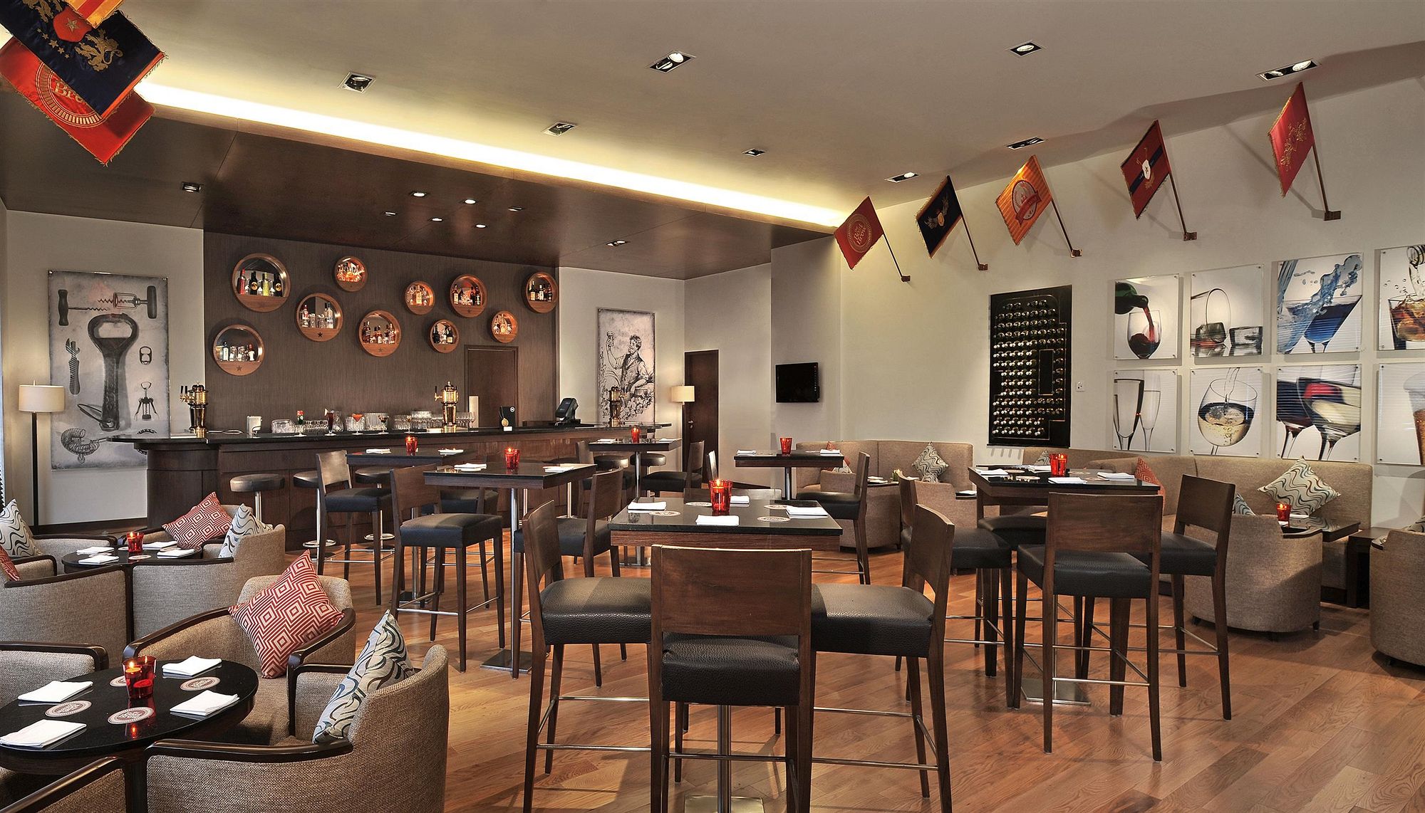 Фото Four Points by Sheraton Hotel & Serviced Apartments, Pune