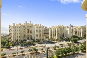 Фото Bespoke Residences - Shoreline Al Nabat