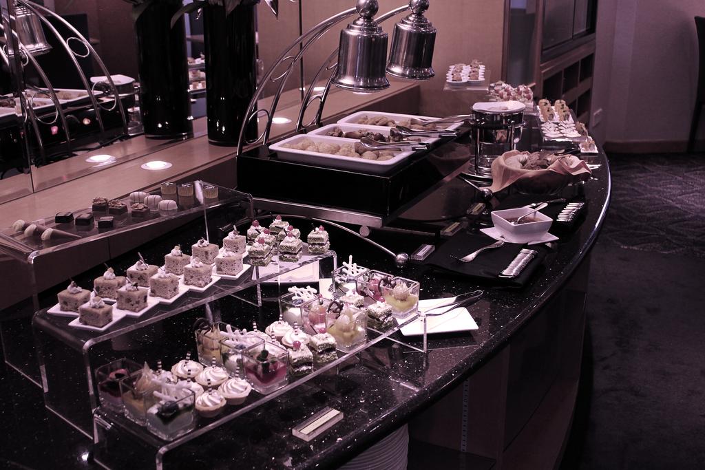 Фото M Hotel Singapore City Centre