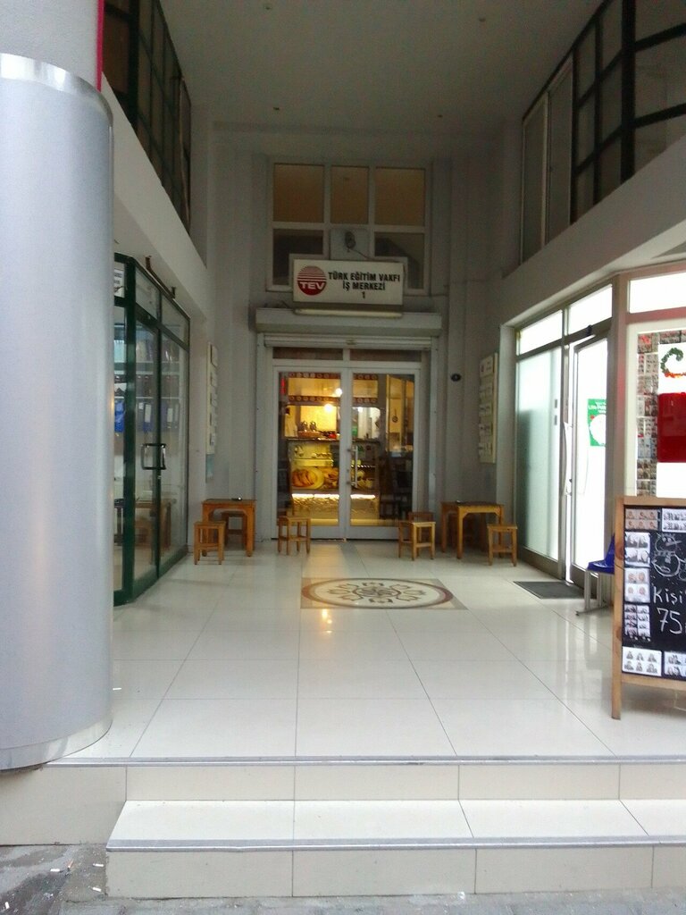 Real estate agency Ipek Emlak, Izmir, photo