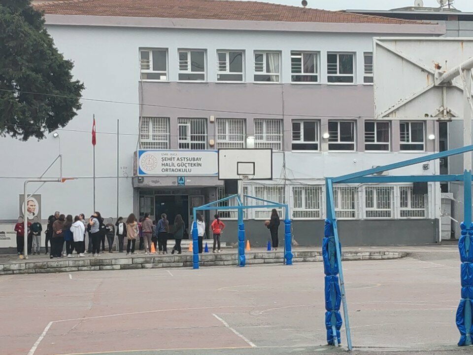 Primary school Martyr Non-Commissioned Officer Halil Guctekin Middle School, Izmir, photo