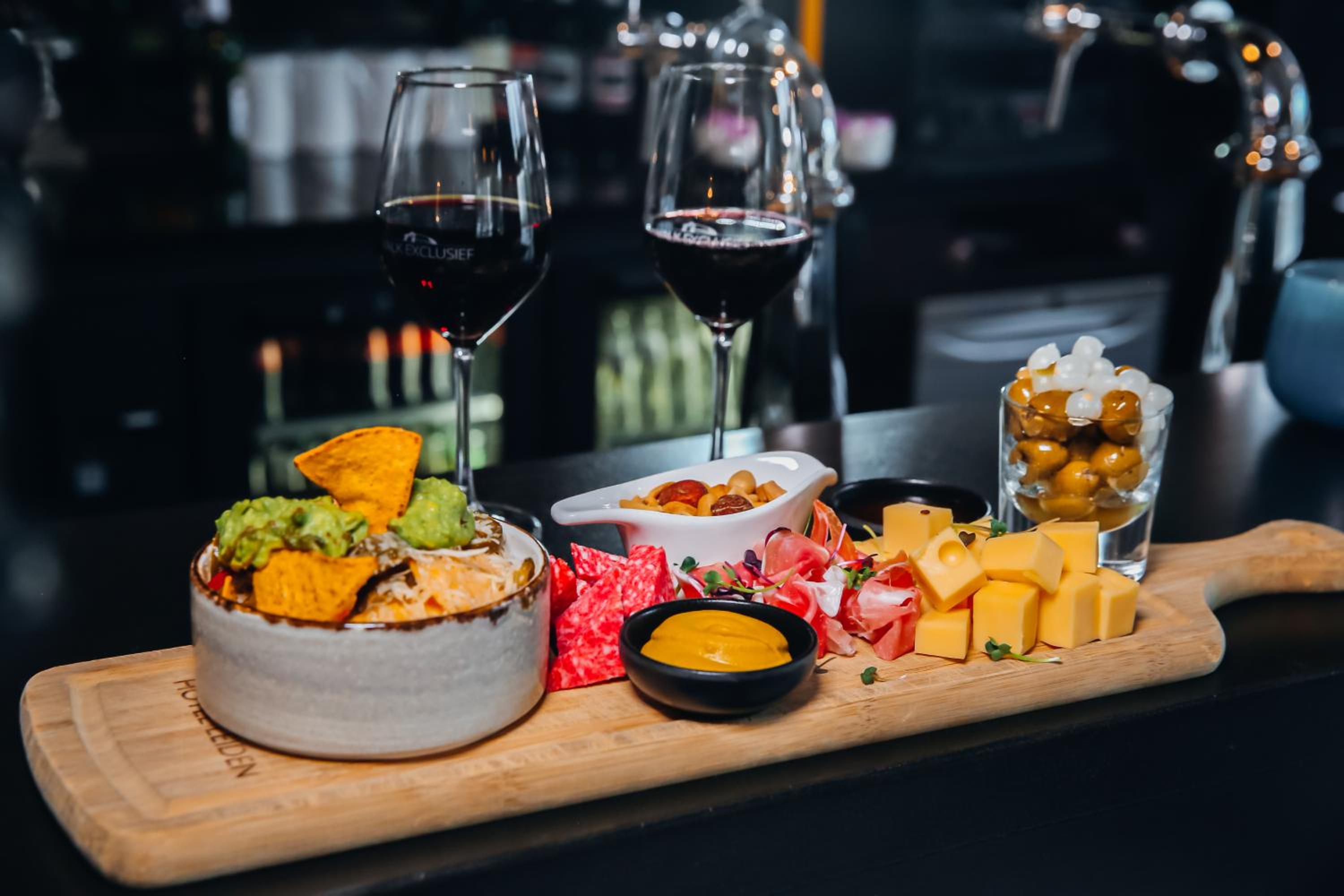 Фото Van der Valk Hotel Leiden