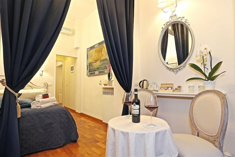 Фото Liberty Vatican Suites