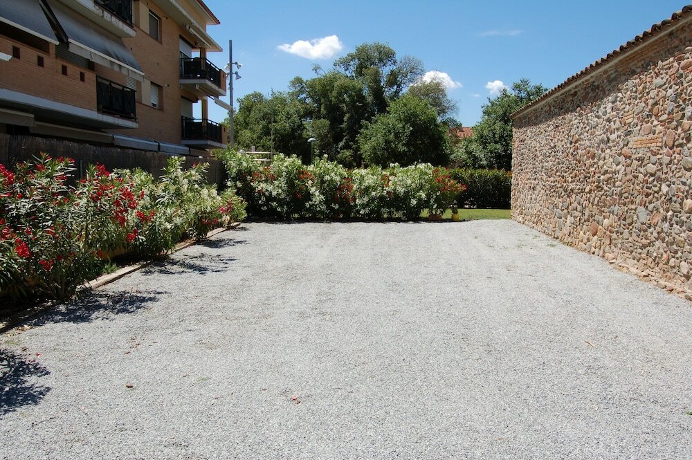 Фото Mas Can Calet Aparthotel