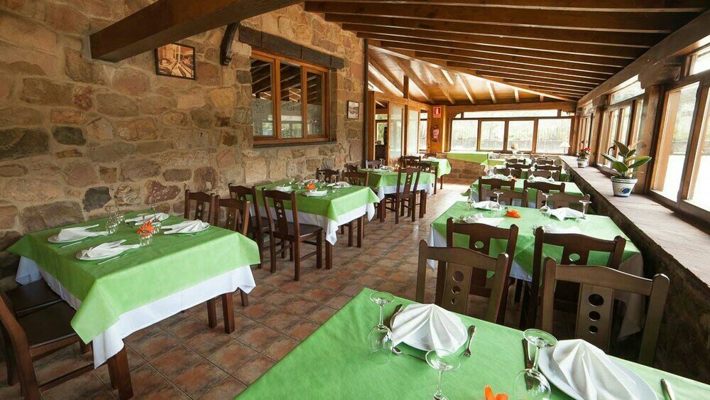 Фото El Roblón De Cabuerniga