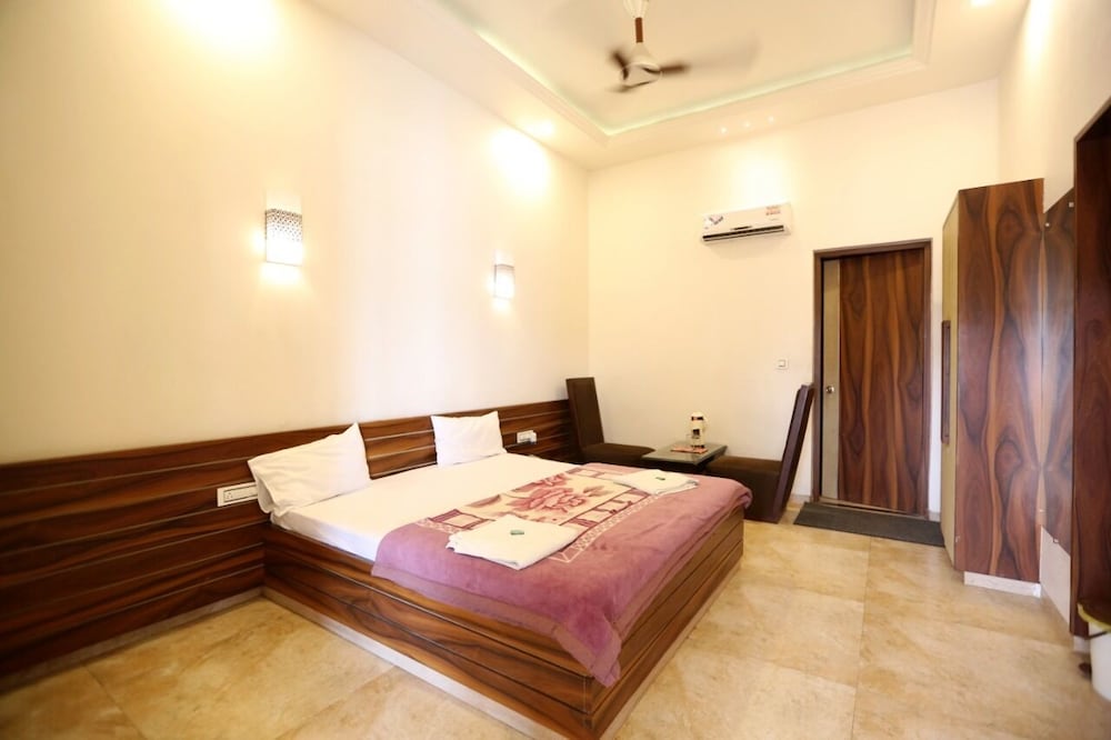 Фото Kohinoor Palace