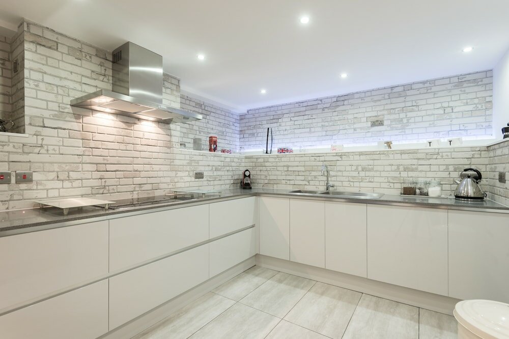 Фото The London Warehouse Apartments