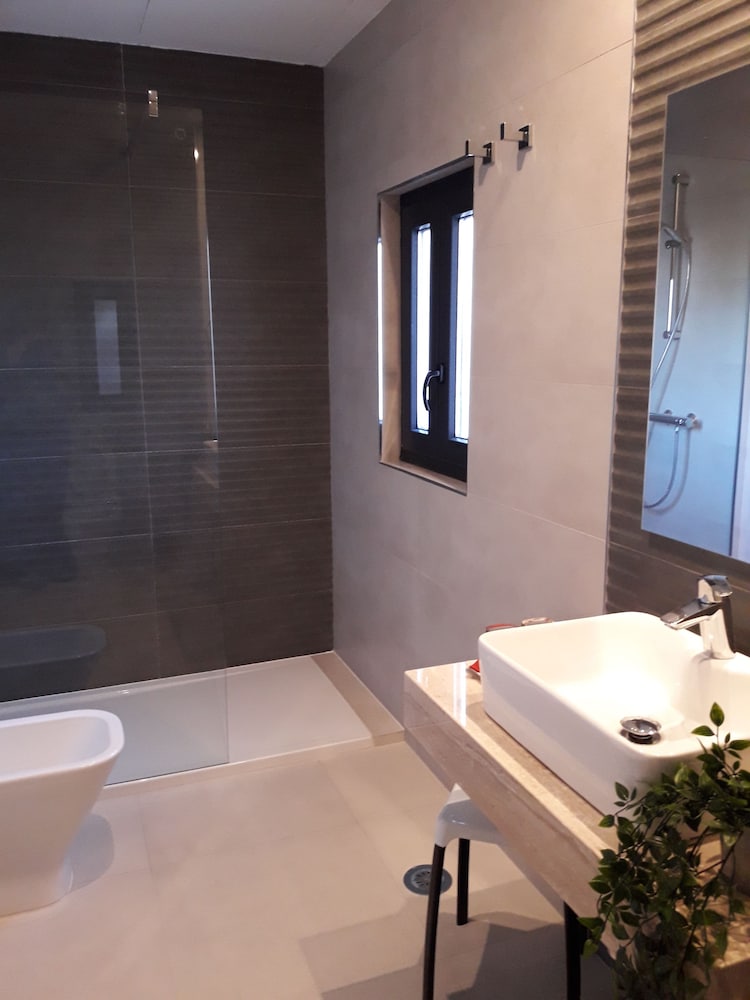 Фото Patio de la Escalera, Santiago