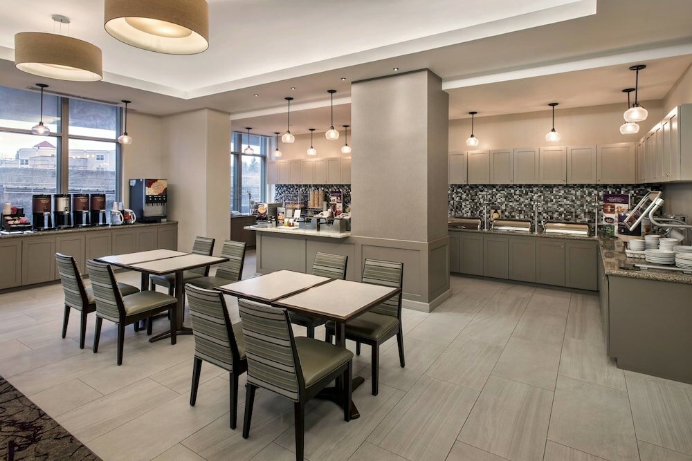 Фото Residence Inn Alexandria Old Town South at Carlyle