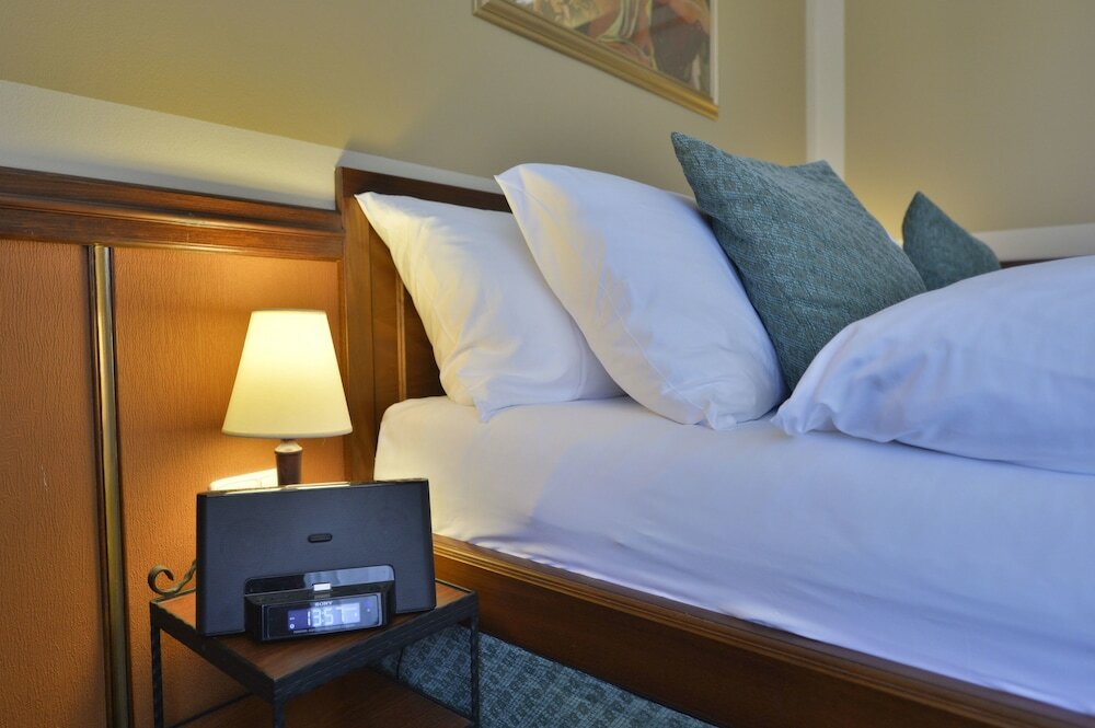 Фото Hotel Hastal Prague Old Town