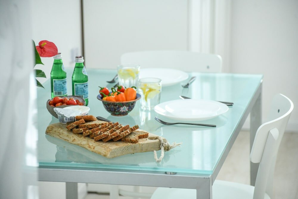 Фото CozyStudio Apt in a vibrant neighborhood