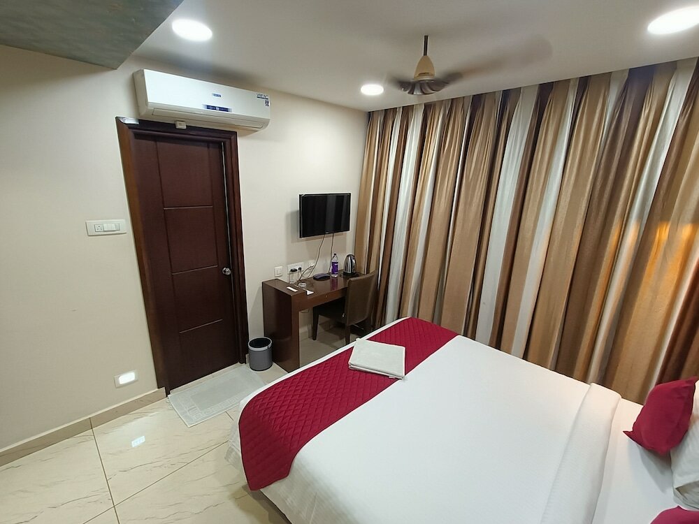 Фото Hotel Akshay Grand