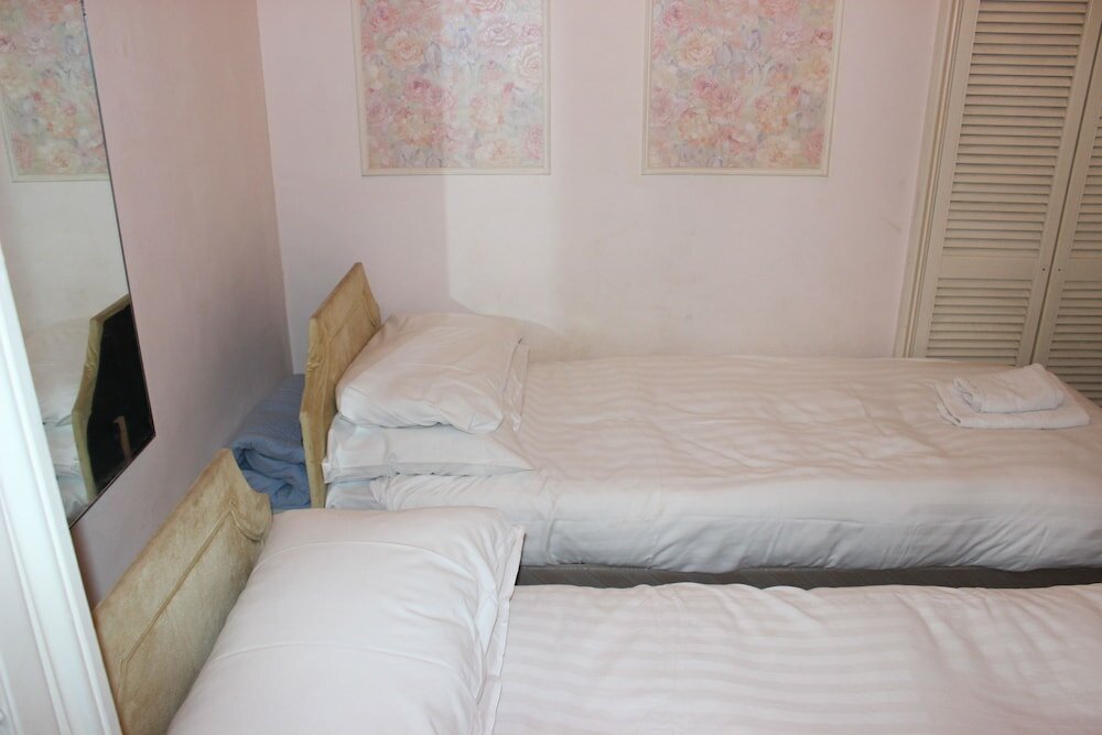 Фото London Aparthotel