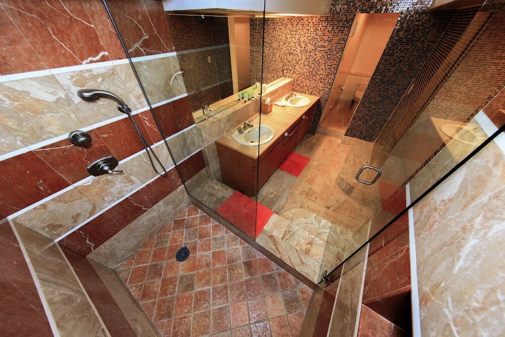 Фото Chelsea Pines Inn