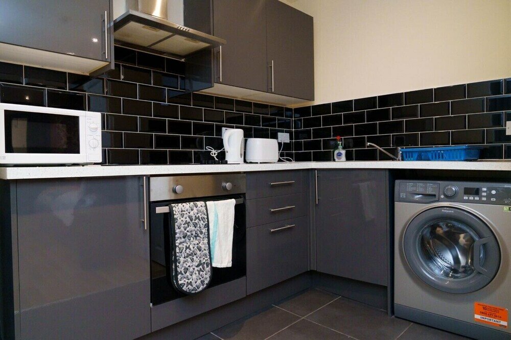 Фото Roundhay Apartments